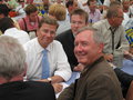 FDP-Großkundgebung (über 2.000 Besucher am 26.8.2009 auf dem Karpfhamer Volksfest (Landkreis Passau) mit dem FDP-Bundesvorsitzenden Dr. Gudo Westerwelle (Mitte), dem bayerischen Wirtschaftsminister Martin Zeil (nur von hinten sichtbar) und dem Passauer 